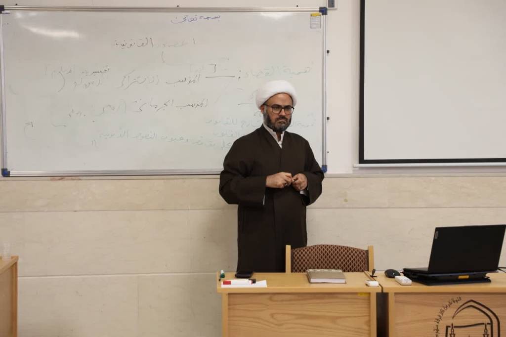 كلية العلوم الإنسانية
