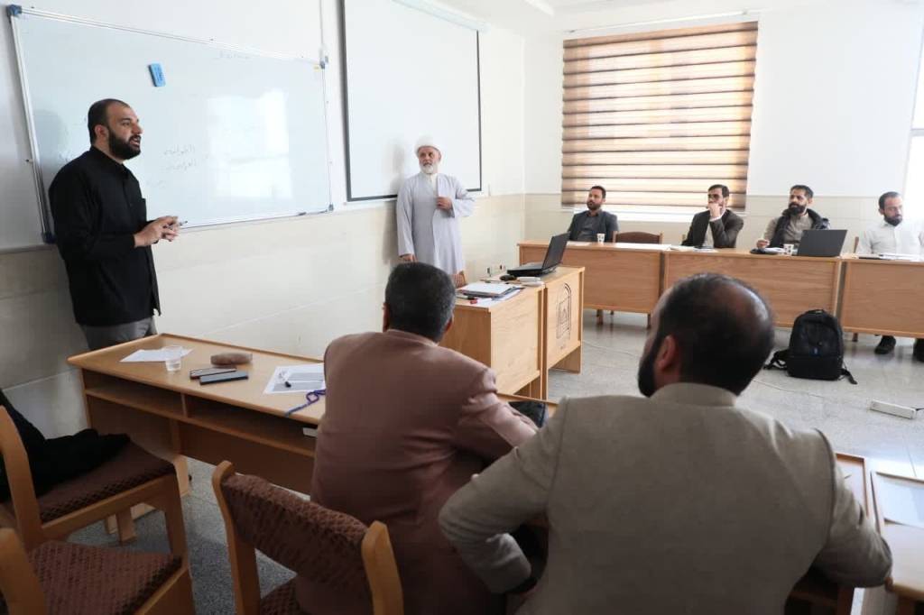 كلية العلوم الإنسانية